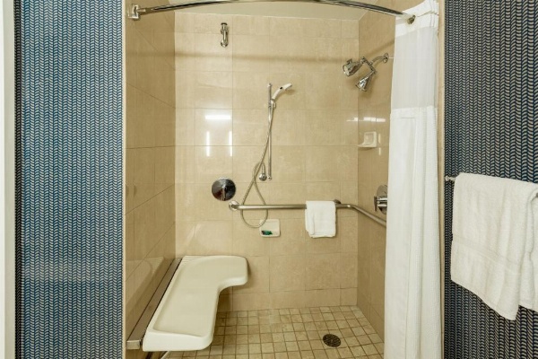 Kinzie Hotel image 32